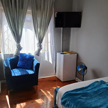 Ufc Guesthouse Cape Town Exterior photo