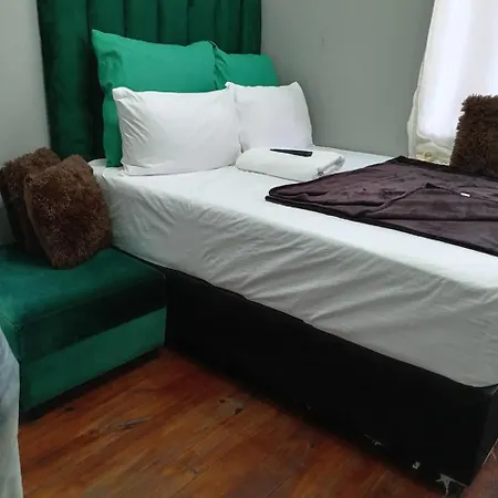 Ufc Guesthouse Cape Town Exterior photo