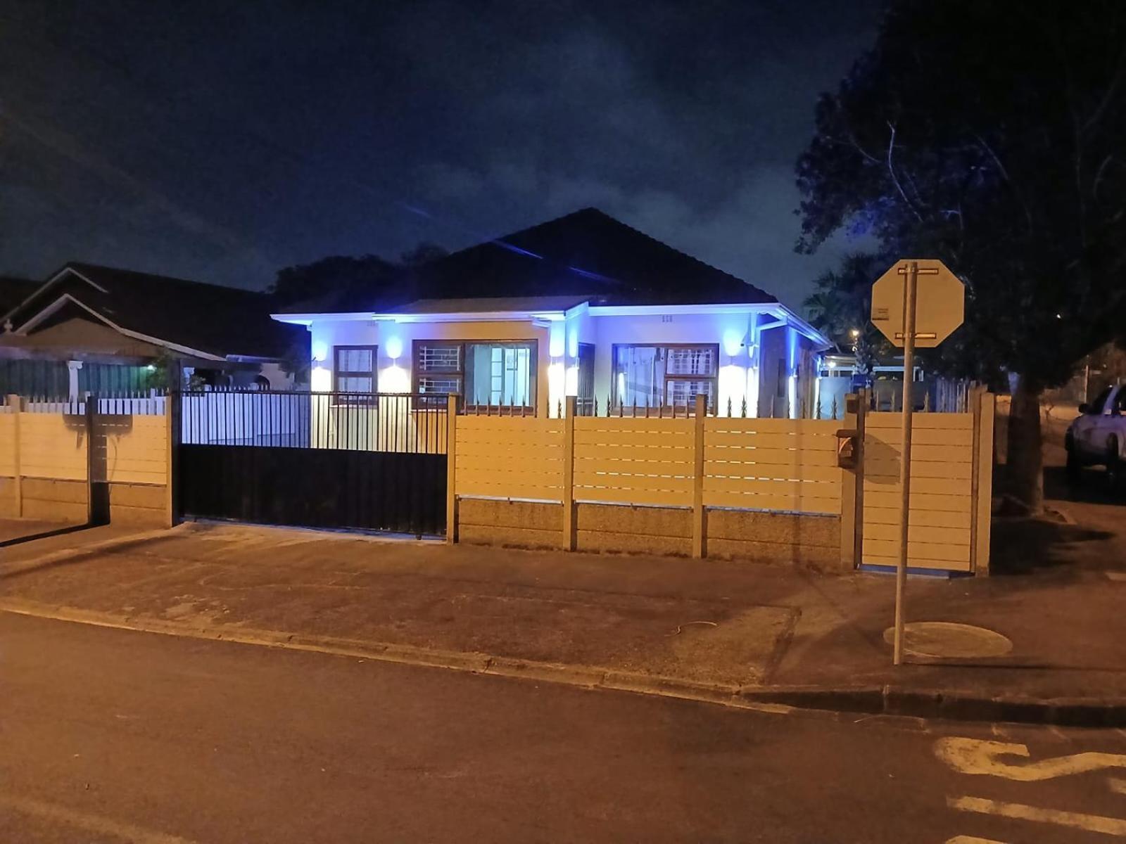 Ufc Quarto em Acomodações Particulares *